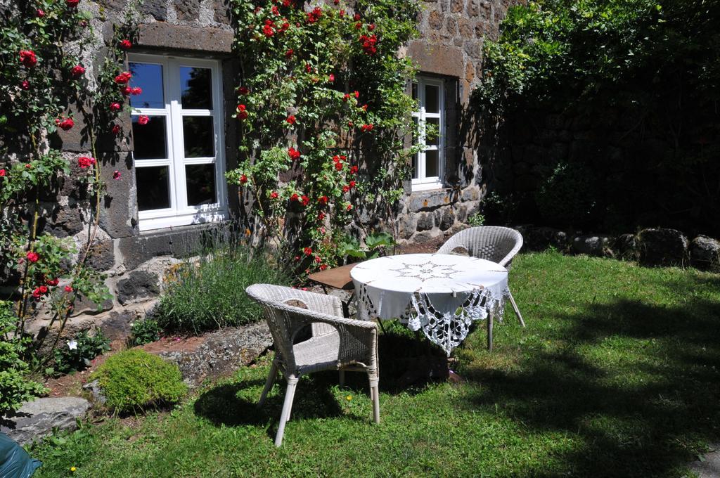 Le Potala Bed & Breakfast Le Bouchet-Saint-Nicolas Exterior photo